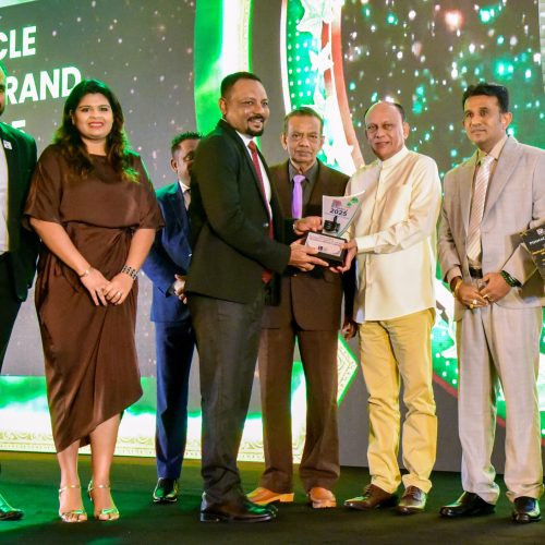 Pinnacle Sri Lanka සම්මාන උළෙලේදී ශ්‍රී ලංකාවේ හොඳම ලිහිසි තෙල් සන්නාමය ලෙස Mobil කිරුළු පළඳියි.